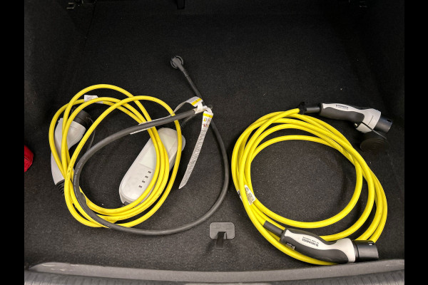 Volkswagen ID.5 Pro Advantage 77 kWh | SOH 98% | Navigatie | Apple/Carplay | Camera