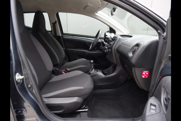 Toyota Aygo 1.0 VVT-i x-fun * EXTRA GETINT GLAS * LED * GOED ONDERH. !!