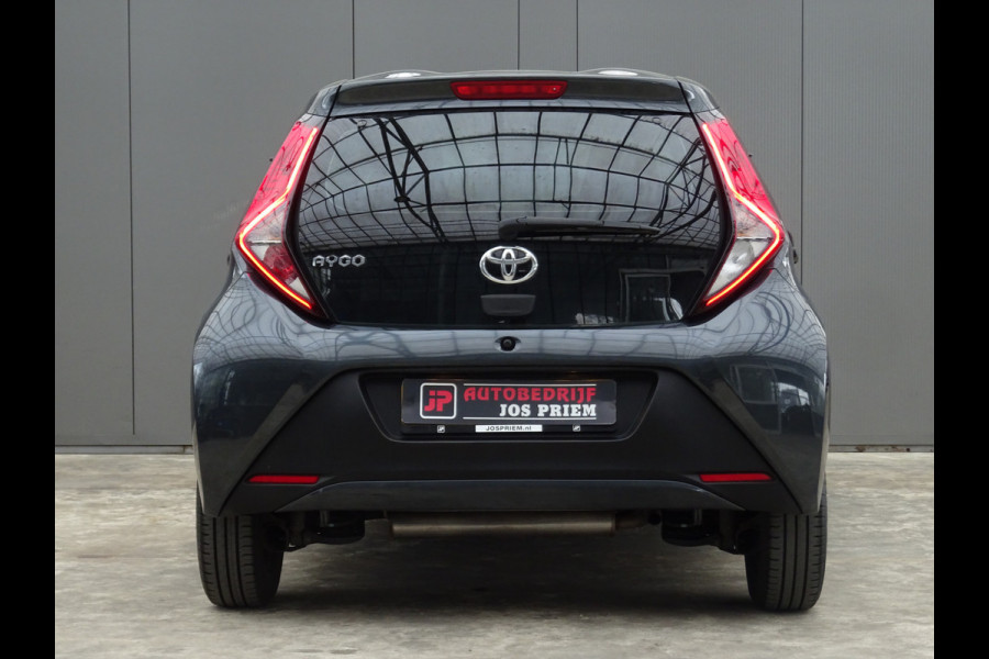Toyota Aygo 1.0 VVT-i x-fun * EXTRA GETINT GLAS * LED * GOED ONDERH. !!