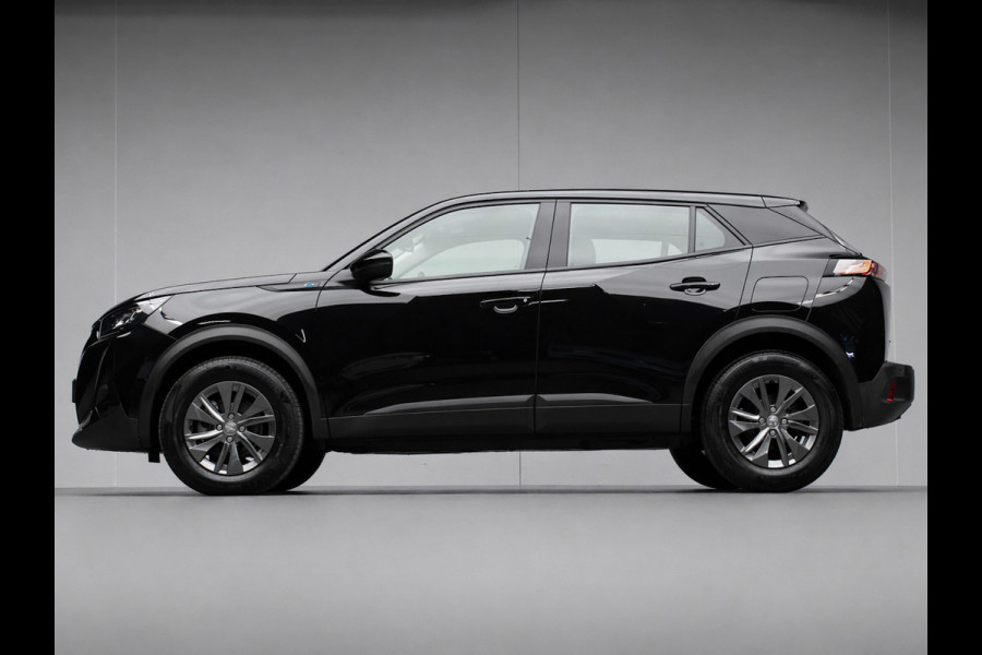 Peugeot e-2008 EV Active Pack 50 kWh Sport (APPLE CARPLAY,NAVI,CAMERA,STOELVERWARMING,CLIMATE,CRUISE,LED,LM VELGEN,NETTE STAAT)