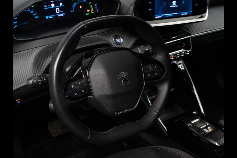 Peugeot e-2008 EV Active Pack 50 kWh Sport (APPLE CARPLAY,NAVI,CAMERA,STOELVERWARMING,CLIMATE,CRUISE,LED,LM VELGEN,NETTE STAAT)