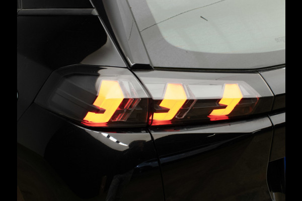 Peugeot e-2008 EV Active Pack 50 kWh Sport (APPLE CARPLAY,NAVI,CAMERA,STOELVERWARMING,CLIMATE,CRUISE,LED,LM VELGEN,NETTE STAAT)