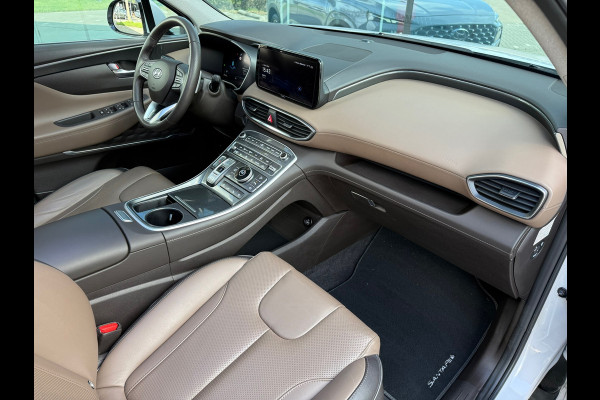Hyundai Santa Fe 1.6 T-GDI HEV Premium Sky 7p. - Automaat - Leder - Navi - Org.NL