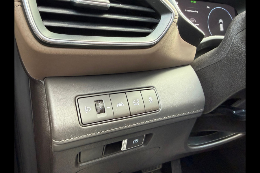 Hyundai Santa Fe 1.6 T-GDI HEV Premium Sky 7p. - Automaat - Leder - Navi - Org.NL