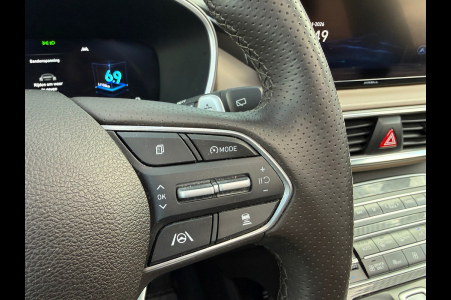 Hyundai Santa Fe 1.6 T-GDI HEV Premium Sky 7p. - Automaat - Leder - Navi - Org.NL