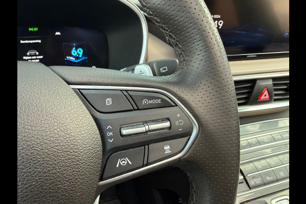 Hyundai Santa Fe 1.6 T-GDI HEV Premium Sky 7p. - Automaat - Leder - Navi - Org.NL