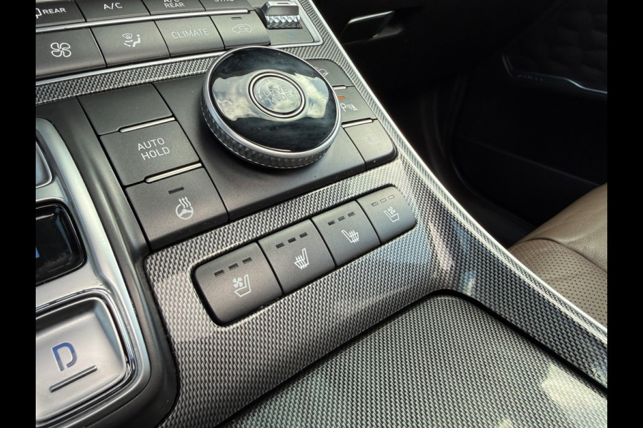 Hyundai Santa Fe 1.6 T-GDI HEV Premium Sky 7p. - Automaat - Leder - Navi - Org.NL