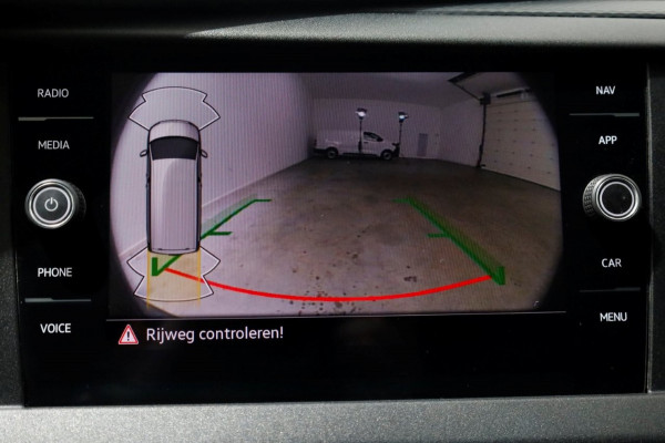 Volkswagen Transporter T6.1 2.0 TDI 110pk L1H1 Comfortline Airco/Navi/Camera/Inrichting 04-2020