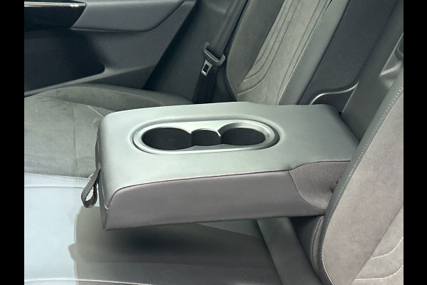 Volkswagen ID.5 Pro Business 77 kWh | SOH 95% | Pano/Dak | Trekhaak | Stoelverwarming | Leder/Alcantara