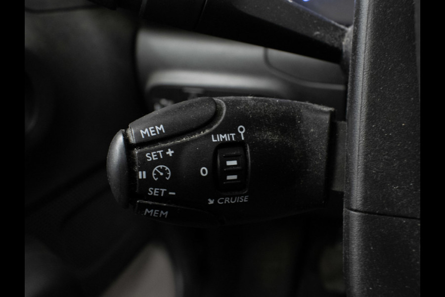 Citroën C3 1.2 PureTech Feel Edition Sport (APPLE CARPLAY,NAVI,PDC,GETINT,CLIMATE,CRUISE,LED,SPORTSTOELEN,LM VELGEN, NETTE STAAT)