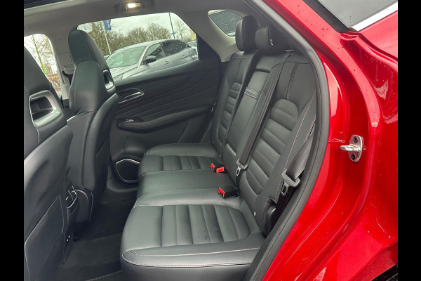 MG EHS 1.5 TGDI Luxury | PHEV | MEGA COMPLEET! | COMPLETE HISTORIE AANWEZIG | FABRIEKSGARANTIE T/M 011-2030 | 52km WLTP ELECTR RIJBEREIK, TOTAAL RIJBEREIK TOT 1.000km! |
