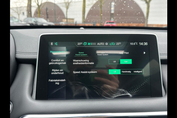 MG EHS 1.5 TGDI Luxury | PHEV | MEGA COMPLEET! | COMPLETE HISTORIE AANWEZIG | FABRIEKSGARANTIE T/M 011-2030 | 52km WLTP ELECTR RIJBEREIK, TOTAAL RIJBEREIK TOT 1.000km! |