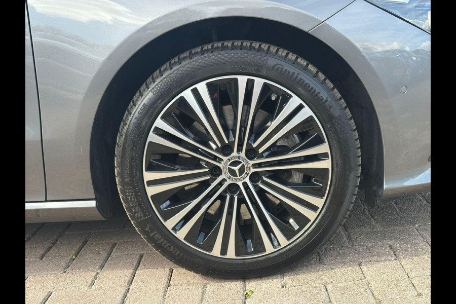 Mercedes-Benz CLA-Klasse Shooting Brake 250 e Progressive | Adaptive cruise control | 360 graden camera | Stoelverwarming