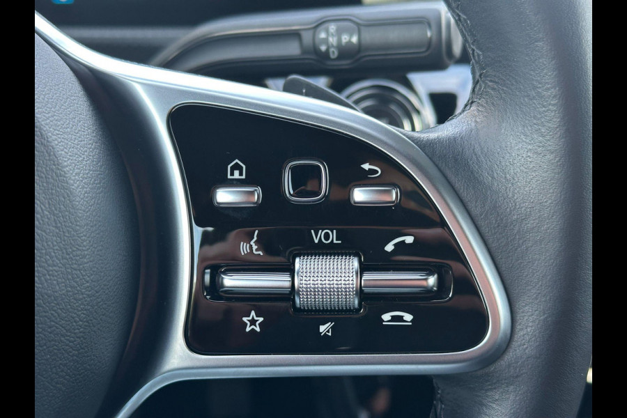 Mercedes-Benz CLA-Klasse Shooting Brake 250 e Progressive | Adaptive cruise control | 360 graden camera | Stoelverwarming