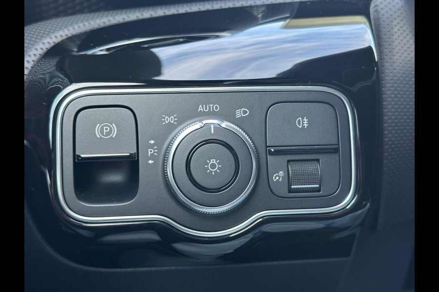Mercedes-Benz CLA-Klasse Shooting Brake 250 e Progressive | Adaptive cruise control | 360 graden camera | Stoelverwarming