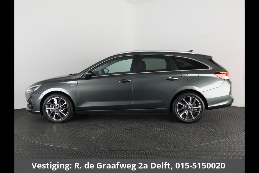 Hyundai i30 Wagon 1.5 T-GDi MHEV Premium | Stuur-/Stoelverwarming | Navigatie | Parkeersensoren voor & Achter |