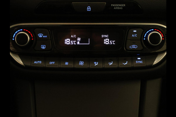 Hyundai i30 Wagon 1.5 T-GDi MHEV Premium | Stuur-/Stoelverwarming | Navigatie | Parkeersensoren voor & Achter |
