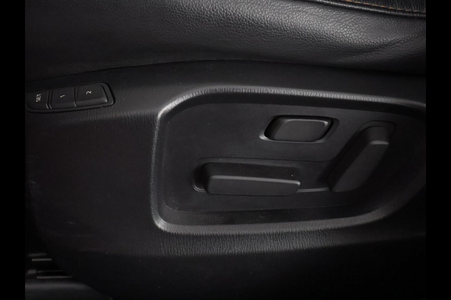 Mazda CX-5 2.0 SkyActiv-G 165 Luxury Automaat | Navigatie | 1e eigenaar | Schuif-/Kanteldak | Leder |