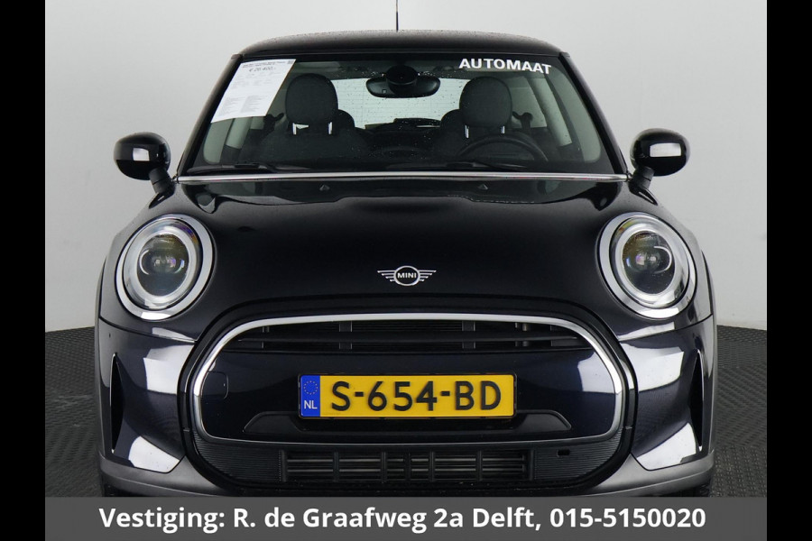MINI Mini 1.5 Cooper Sports Classic Automaat | Apple Carplay & AndroidAUTO | Parkeersensoren | 1e eigenaar |