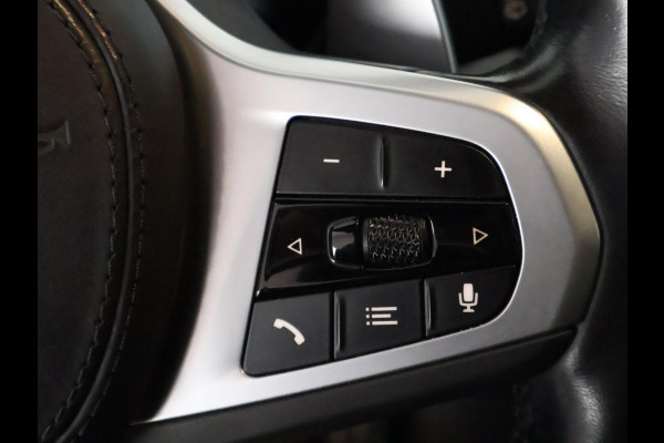 BMW 5 Serie Touring 530e Business Edition Plus M-Pakket | Stoelverwarming | Harman Kardon | Panoramadak |