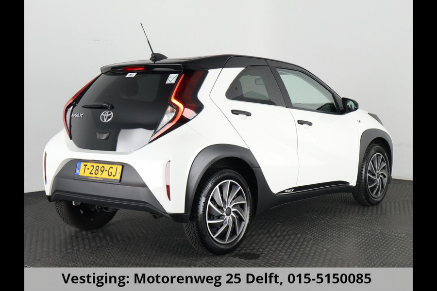 Toyota Aygo X 1.0 BLACK & WHITE SPECIAL EDITION GARANTIE 6-2033 CARPLAY NAVIGATIE.ADAPTIEVE CRUISE. SPECIAL EDITION PACK
