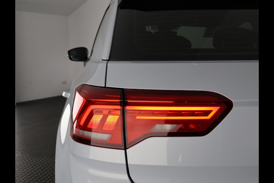 Volkswagen T-Roc 1.0 TSI Two-Tone | Apple Carplay & AndroidAUTO | Privacy Glass |