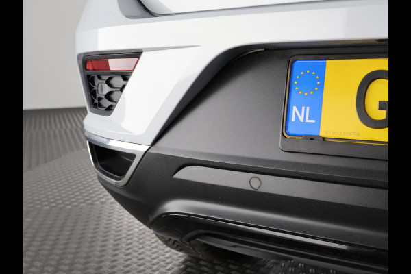 Volkswagen T-Roc 1.0 TSI Two-Tone | Apple Carplay & AndroidAUTO | Privacy Glass |