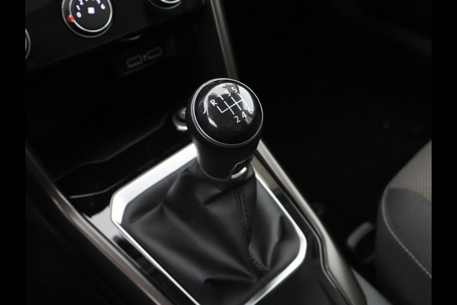 Volkswagen T-Roc 1.0 TSI Two-Tone | Apple Carplay & AndroidAUTO | Privacy Glass |