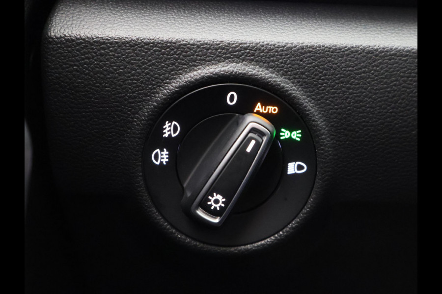 Volkswagen T-Roc 1.0 TSI Two-Tone | Apple Carplay & AndroidAUTO | Privacy Glass |