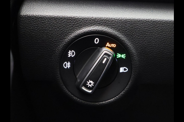 Volkswagen T-Roc 1.0 TSI Two-Tone | Apple Carplay & AndroidAUTO | Privacy Glass |