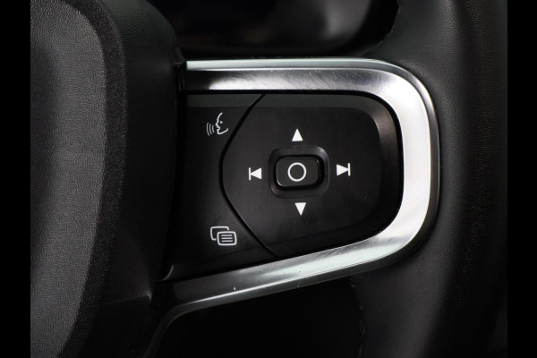 Volvo XC40 Recharge Core SOH 92% | Apple Carplay & AndroidAUTO | Dwarsstangen | Elektrische kofferklep | Camera |