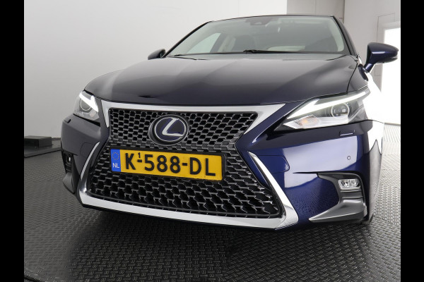 Lexus CT 200h Ultimate Edition | Apple Carplay & AndroidAUTO | Adapt.Cruise Control | Navigatiesysteem |