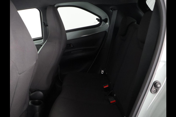 Toyota Aygo X 1.0 VVT-i MT Pulse | Apple Carplay & AndroidAUTO | Privacy Glass | Camera | Stoelverwarming