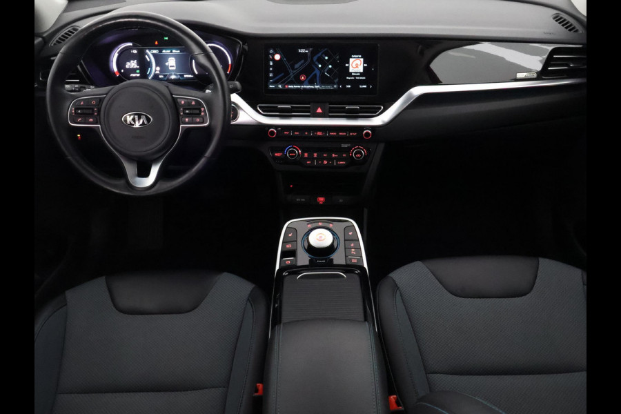 Kia e-Niro Dynamic Line 64 kWh SOH 99% | 450 km actieradius | Stuur-/& Stoelverwarming | Parkeersensoren |