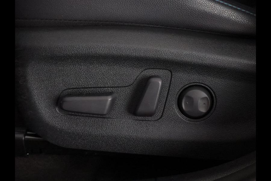 Kia e-Niro Dynamic Line 64 kWh SOH 99% | 450 km actieradius | Stuur-/& Stoelverwarming | Parkeersensoren |