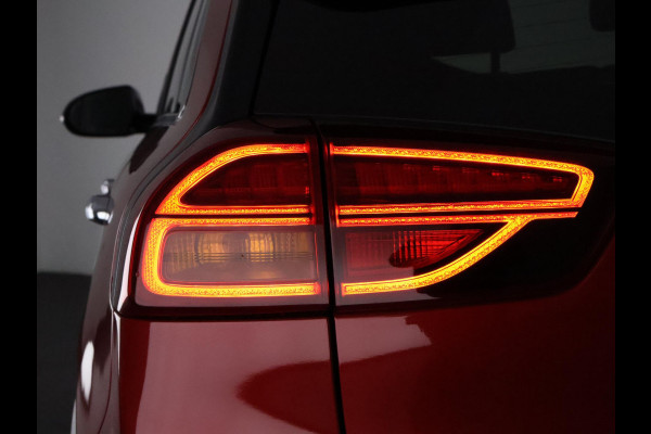 Kia e-Niro Dynamic Line 64 kWh SOH 99% | 450 km actieradius | Stuur-/& Stoelverwarming | Parkeersensoren |