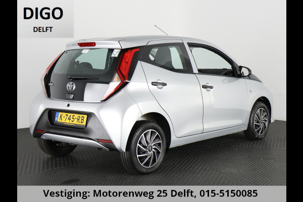 Toyota Aygo 1.0 VVT-i X SILVERLINE FUN AIRCO COMFORT PACK AIRCO.5 DRS .GARANTIE TOT 2031 !