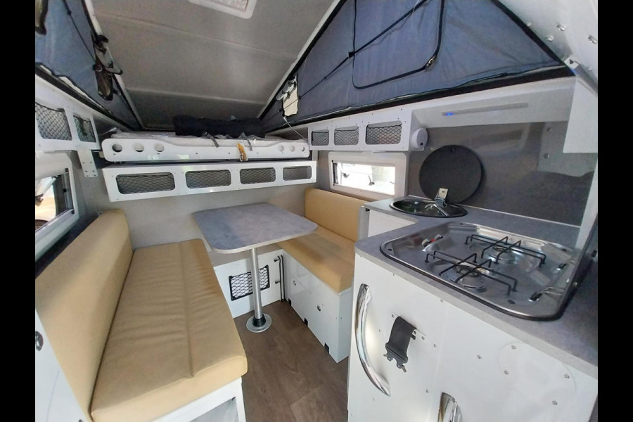 Toyota Hilux Camper 2.4 D-4D Dubbele Cabine Cool Comfort (ex.BTW) UNIEK IN NL