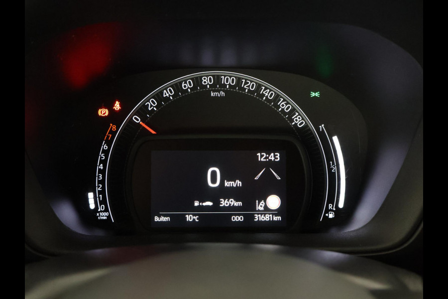 Toyota Aygo X 1.0 VVT-i MT Envy | JBL audio | Camera | Navigatie |