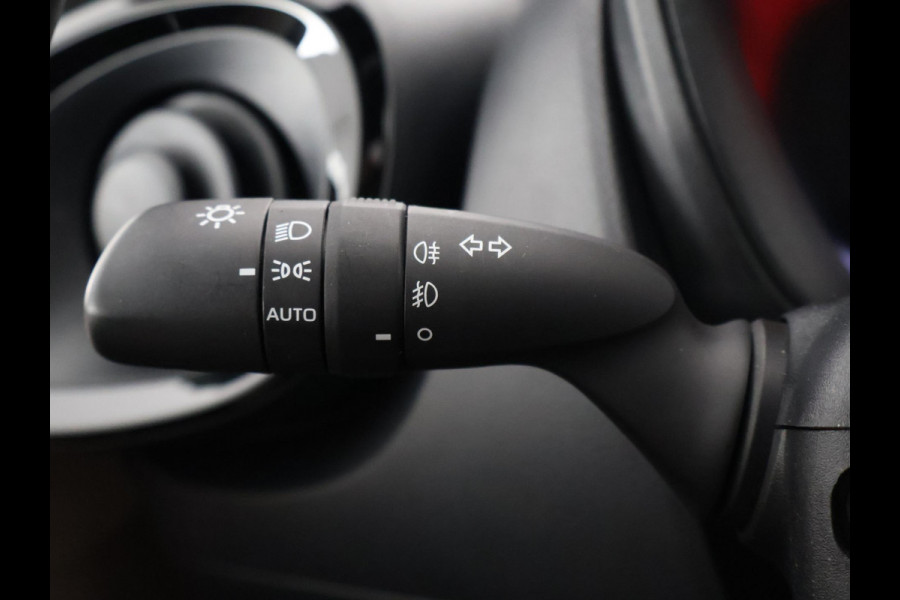 Toyota Aygo X 1.0 VVT-i MT Envy | JBL audio | Camera | Navigatie |