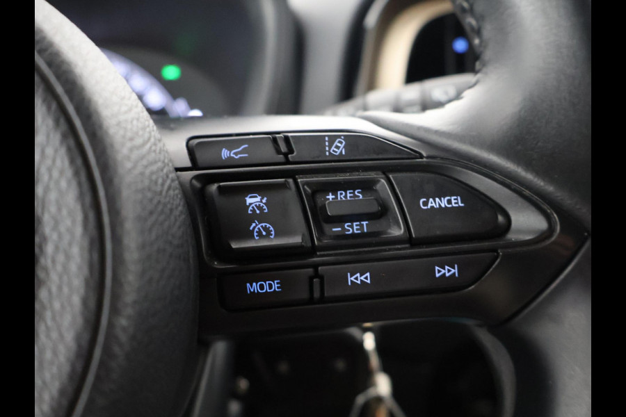 Toyota Aygo X 1.0 VVT-i MT Envy | JBL audio | Camera | Navigatie |