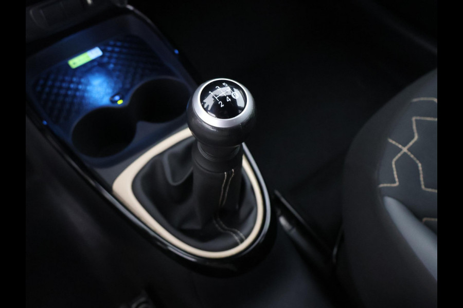 Toyota Aygo X 1.0 VVT-i MT Envy | JBL audio | Camera | Navigatie |