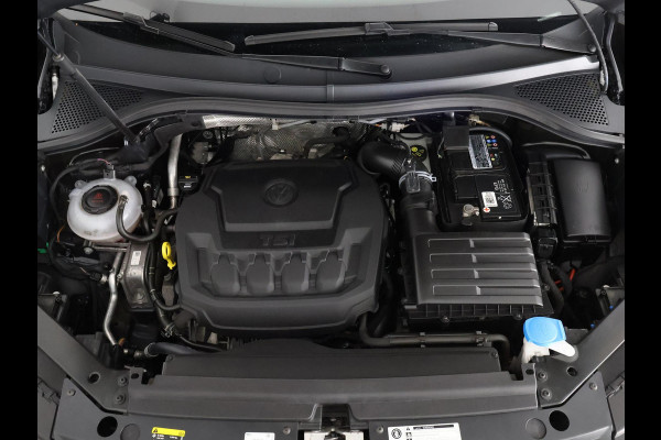 Volkswagen Tiguan 2.0 TSI 4Motion Highline Business R Automaat | 360° Camera | Trekhaak | Vol leer | Stoelverwarming | Schuif-/Kanteldak |