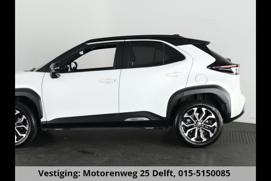Toyota Yaris Cross 1.5 HYBRIDE DYNAMIC LUXERY BITONE GARANTIE 4-2034 * BLIND SPOT . NAVI.CAMERA. PDC V+A.