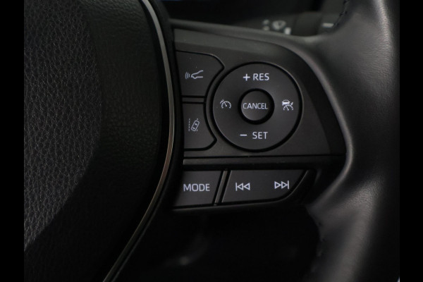 Toyota RAV4 2.5 Hybrid Dynamic | Navigatie | Elektrische kofferbak | Apple Carplay & AndroidAUTO |