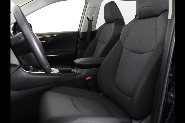 Toyota RAV4 2.5 Hybrid Dynamic | Navigatie | Elektrische kofferbak | Apple Carplay & AndroidAUTO |