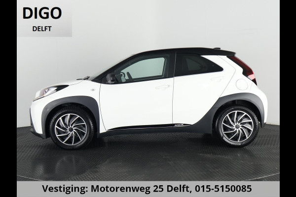 Toyota Aygo X VVT-i MT PLAY BLACK & WHITE 1e EIG GARANTIE 6-2034 CARPLAY NAVI.ADAPTIVE CRUISE.CAMERA