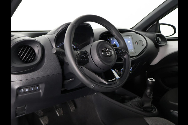 Toyota Aygo X VVT-i MT PLAY BLACK & WHITE 1e EIG GARANTIE 6-2034 CARPLAY NAVI.ADAPTIVE CRUISE.CAMERA