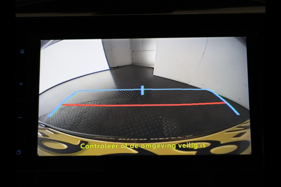 Toyota Aygo X VVT-i MT PLAY BLACK & WHITE 1e EIG GARANTIE 6-2034 CARPLAY NAVI.ADAPTIVE CRUISE.CAMERA