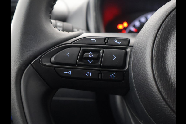 Toyota Aygo X VVT-i MT PLAY BLACK & WHITE 1e EIG GARANTIE 6-2034 CARPLAY NAVI.ADAPTIVE CRUISE.CAMERA